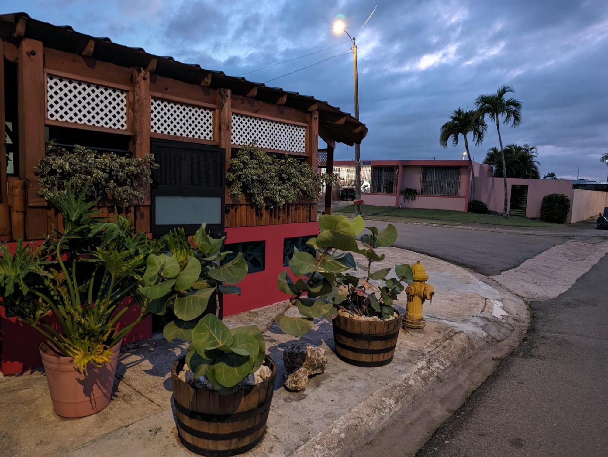 Moon'S Place Toa Baja Exterior foto